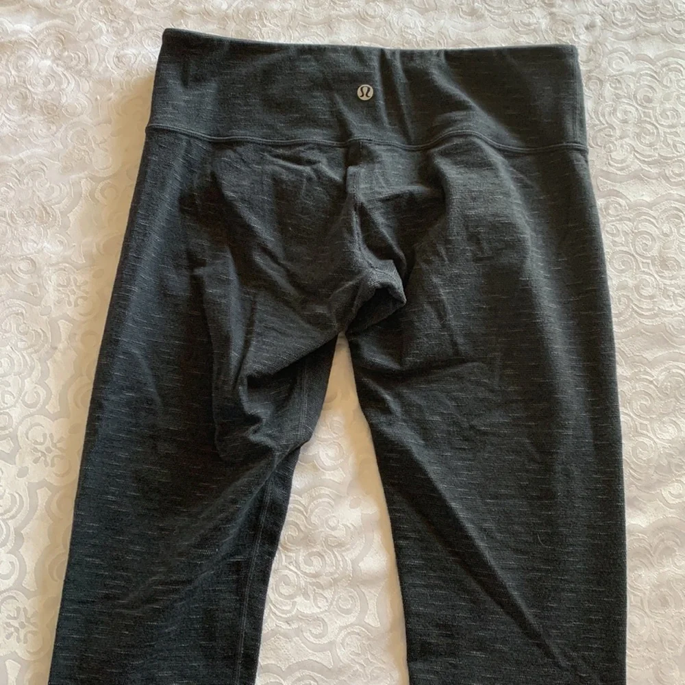 Lululemon Capri leggings - Picture 6 of 16